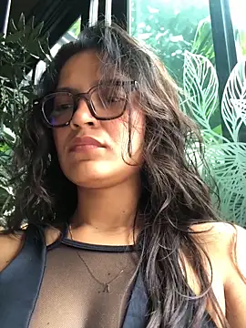 Gia Mazzon online show from April 15, 4:11 pm