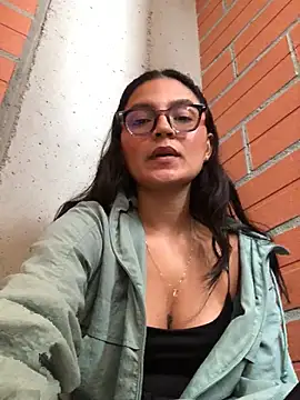 Gia Mazzon online show from June 17, 5:23 pm
