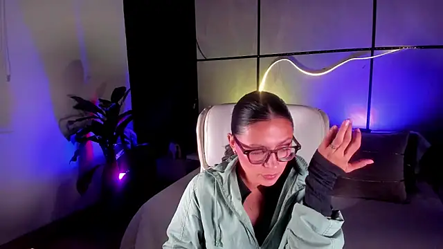 Gia Mazzon online show from February 5, 3:52 pm