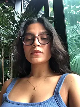 Gia Mazzon online show from March 30, 4:41 pm