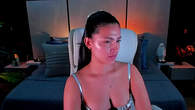 Snapshot of Gia_Mazzon chatting on March 21, 9:01 pm Gia Mazzon online show from March 21, 9:01 pm