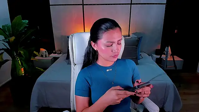 Snapshot of Gia_Mazzon chatting on February 18, 1:55 pm Gia Mazzon online show from February 18, 1:55 pm