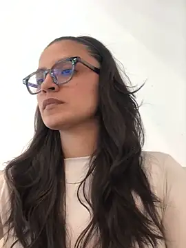Gia Mazzon online show from May 29, 5:41 pm