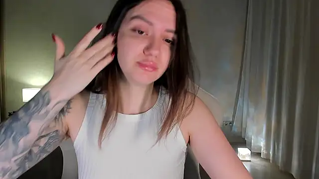 Snapshot of Sonia_moon_ chatting on January 20, 1:28 am Sonia moon online show from January 20, 1:28 am
