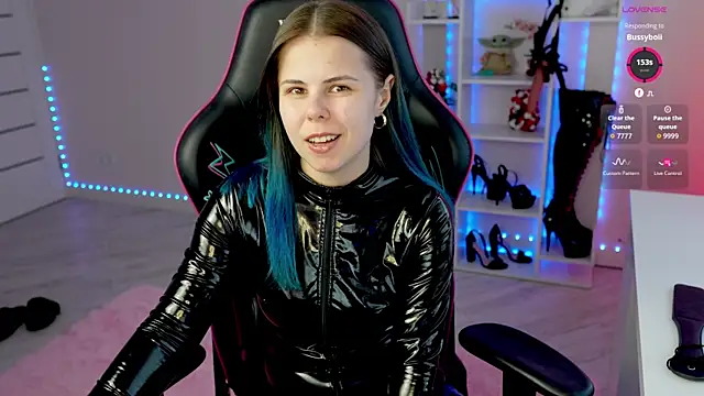 Latex Kitty online show from April 27, 4:38 pm