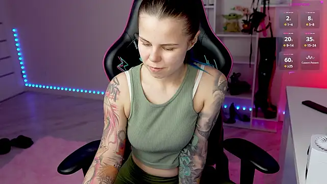 Latex Kitty online show from January 31, 7:12 pm