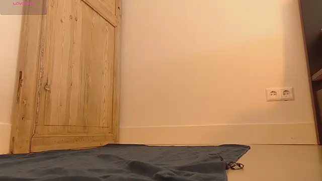 Snapshot of sorairosky chatting on May 22, 12:47 pm sorairosky online show from May 22, 12:47 pm