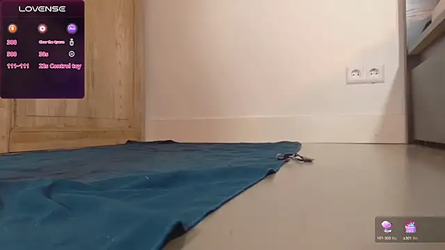 Snapshot of sorairosky chatting on September 12, 1:22 pm sorairosky online show from September 12, 1:22 pm