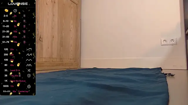 Snapshot of sorairosky chatting on February 23, 1:42 pm sorairosky online show from February 23, 1:42 pm