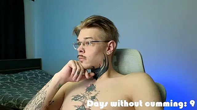 DENIS HERE online show from April 28, 2:21 pm