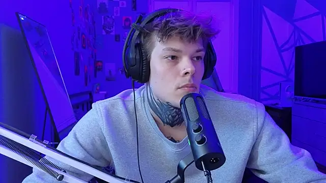 DENIS HERE online show from March 13, 3:39 pm