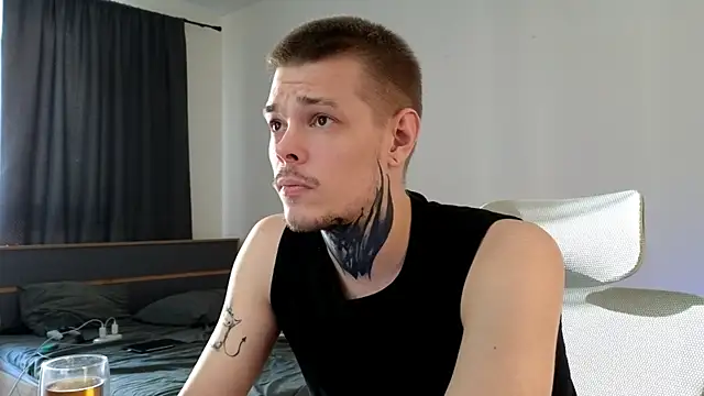 DENIS HERE online show from June 6, 4:17 am