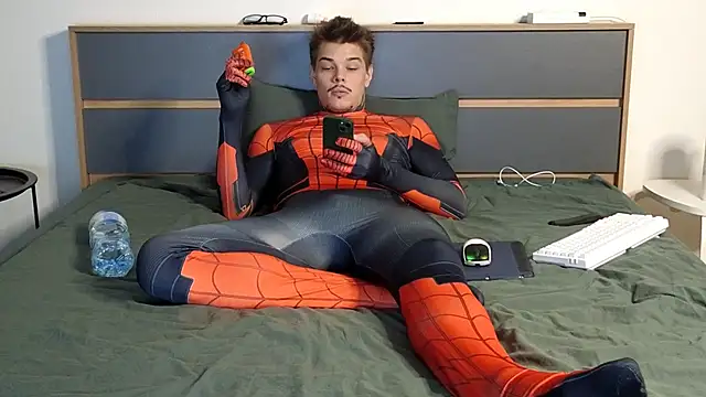 DENIS HERE online show from November 18, 7:22 am