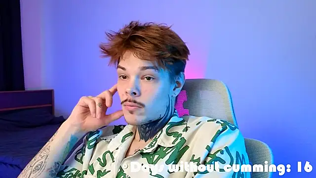 DENIS HERE online show from April 2, 11:17 am