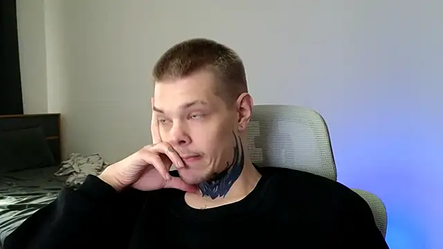 DENIS HERE online show from May 26, 1:53 pm