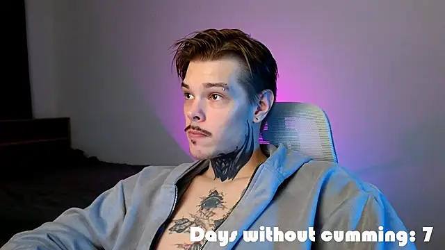 DENIS HERE online show from March 24, 11:27 pm