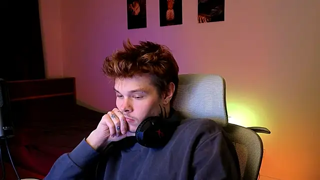 DENIS HERE online show from January 7, 11:10 pm