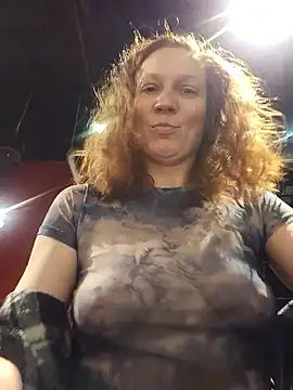 Exhibitionsplit online show from March 5, 11:10 pm