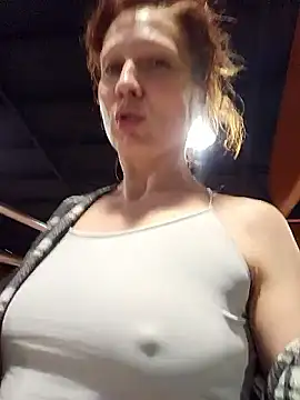 Exhibitionsplit online show from December 17, 9:42 pm