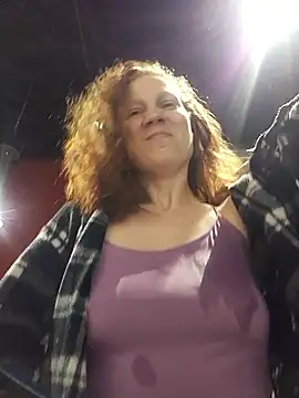 Exhibitionsplit online show from February 13, 11:05 pm