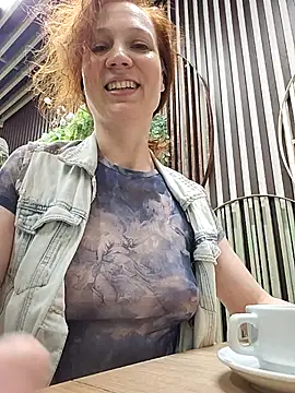 Exhibitionsplit online show from July 6, 4:09 pm