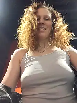 Exhibitionsplit online show from February 20, 10:55 pm