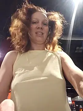 Exhibitionsplit online show from February 14, 10:21 pm