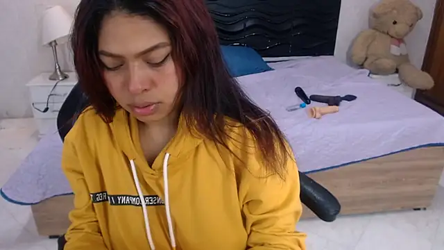 Naomi Tylers online show from March 20, 11:38 am