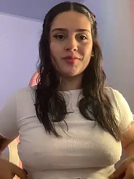 violet-333 online show from January 7, 6:35 pm