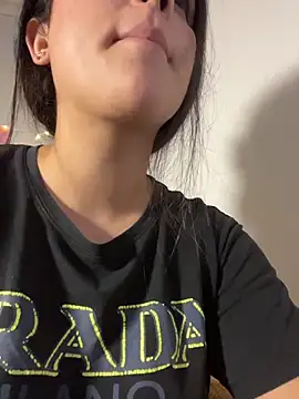 violet-333 online show from March 18, 6:31 pm