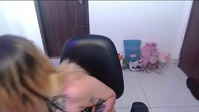 Ivy1111 online show from April 13, 12:42 pm