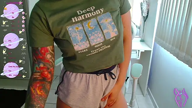 Snapshot of Ahrya_ chatting on November 11, 12:22 pm Ahrya online show from November 11, 12:22 pm