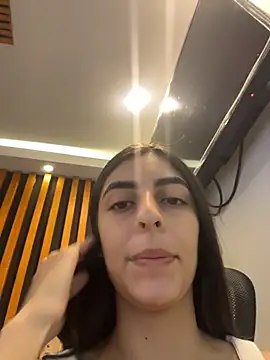 cristel 17 online show from June 7, 9:42 pm