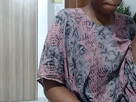 black   ghodess online show from June 25, 8:36 pm