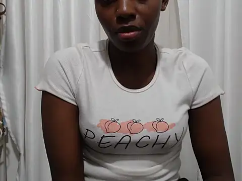 Snapshot of black___ghodess chatting on October 31, 7:10 pm black ghodess online show from October 31, 7:10 pm