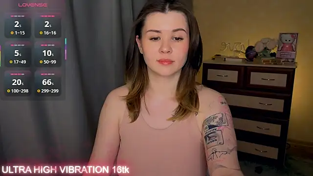 cutie mili online show from April 10, 10:11 am