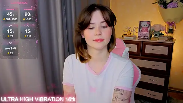 cutie mili online show from October 22, 8:47 am