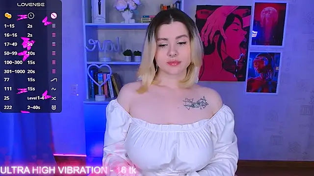 cutie mili online show from March 9, 9:35 am