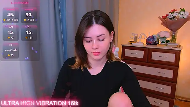 Snapshot of cutie_mili chatting on October 13, 8:27 am cutie mili online show from October 13, 8:27 am
