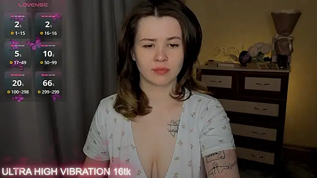 cutie mili online show from March 12, 11:58 am