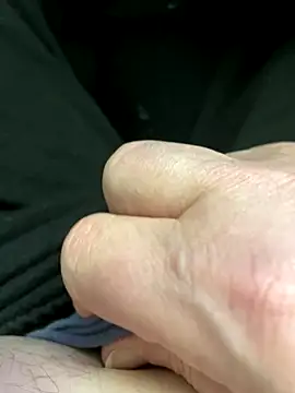 Snapshot of Big_Ugly chatting on November 2, 3:00 am Big Ugly online show from November 2, 3:00 am