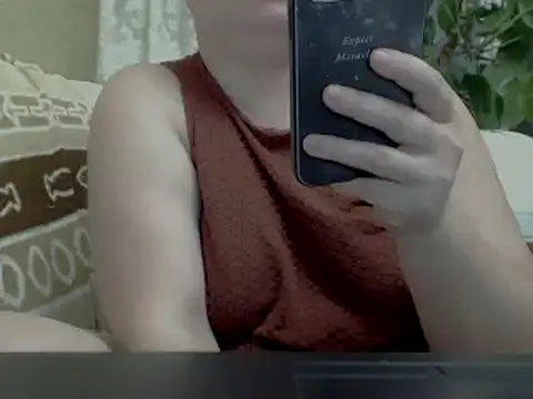 Snapshot of whiteFlower chatting on February 21, 7:49 pm whiteFlower online show from February 21, 7:49 pm