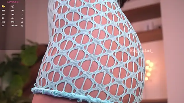 Snapshot of nicdani_1 chatting on February 8, 9:46 am nicdani 1 online show from February 8, 9:46 am