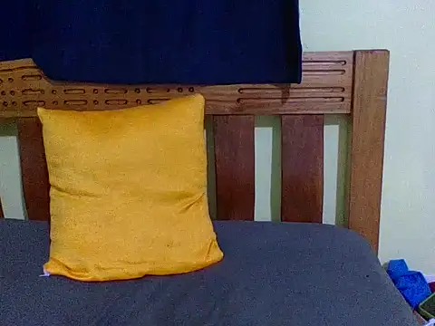 Snapshot of verginpussy01 chatting on February 21, 9:28 pm verginpussy01 online show from February 21, 9:28 pm