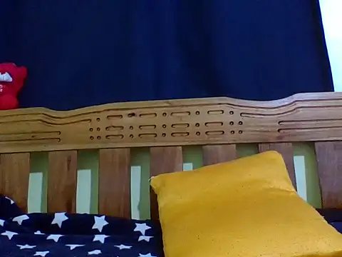 Snapshot of verginpussy01 chatting on March 1, 7:47 pm verginpussy01 online show from March 1, 7:47 pm