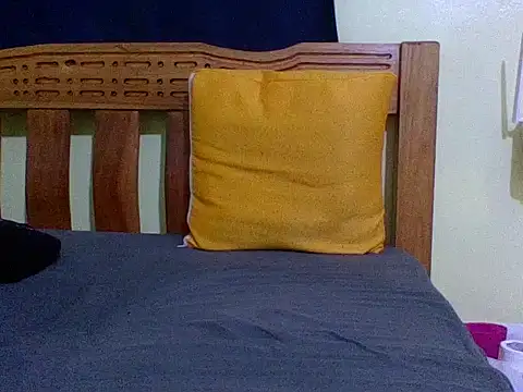 verginpussy01 online show from April 3, 10:49 pm