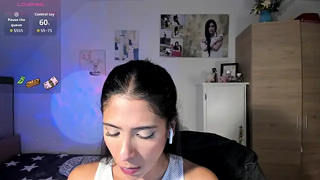 VeronikaOlsen online show from October 22, 12:54 am