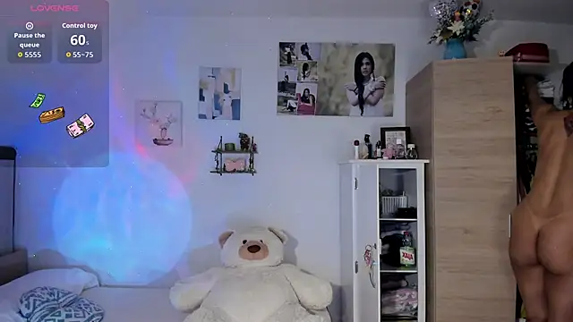 VeronikaOlsen online show from October 17, 12:18 pm