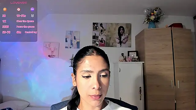 VeronikaOlsen online show from November 18, 8:01 pm