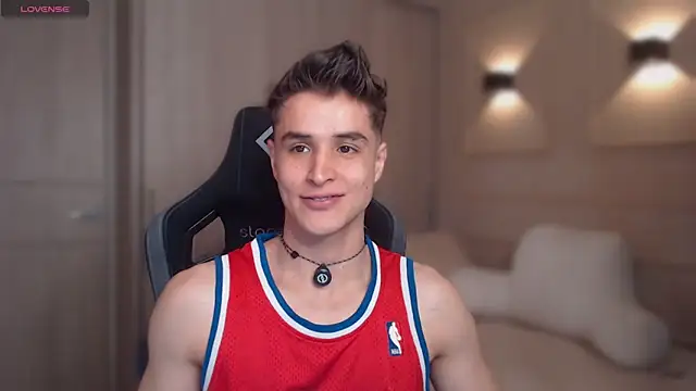 thomklein online show from April 17, 7:38 pm